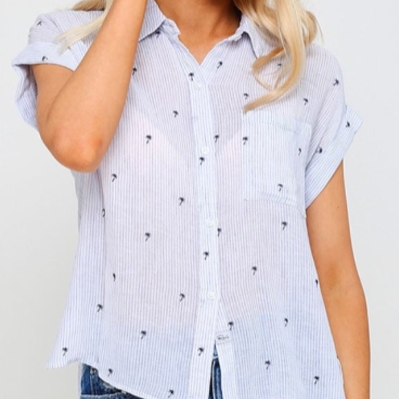 Rails Tops - NWOT Rails Whitney palms shirt XS